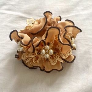 Scrunchies Hair Tie with pearl and lace